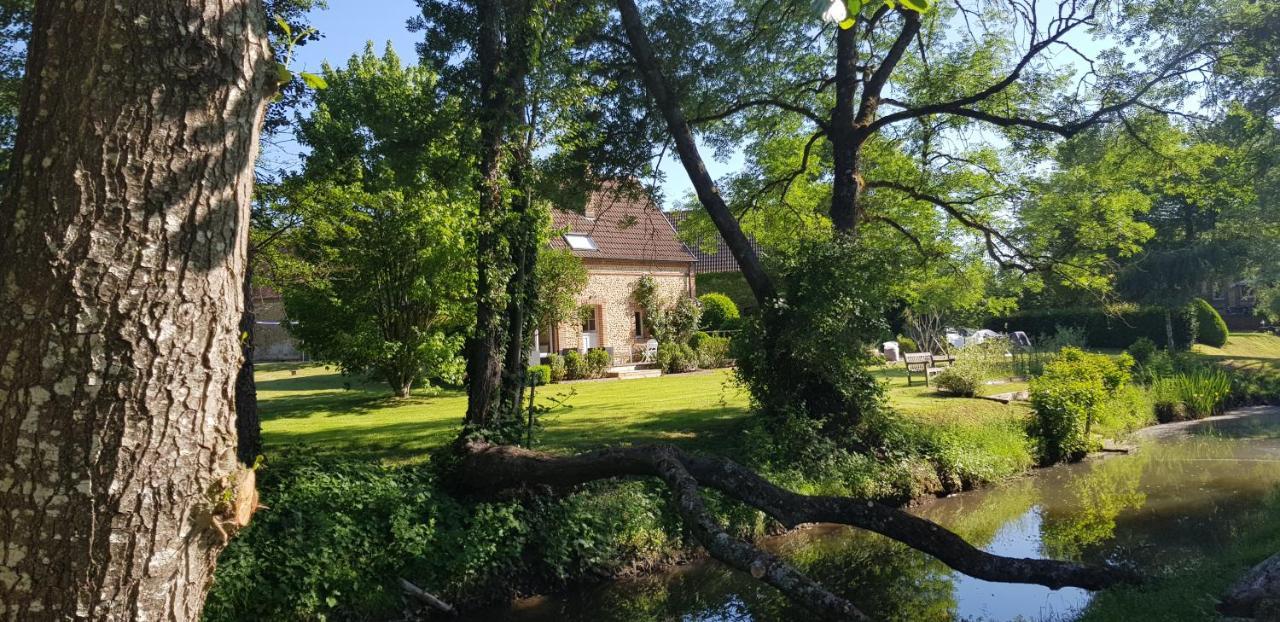 La Maison D'Amis Du Moulin Hotel La Chapelle-Viel Екстериор снимка